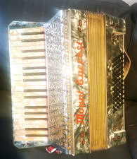 Bellissima fisarmonica - , in