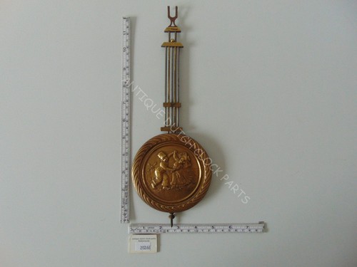 Antico pendolo due bambini - due,