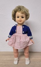 Bella bambola di plastica ES