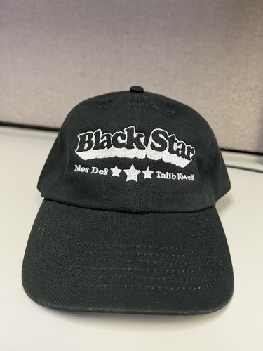 Cappello nero con cinturino - , a