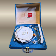 Piccolo giradischi vintage blu