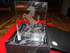 Targa Ferrari In Vetro Pieno