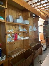 Scaffalatura in legno per alimentari