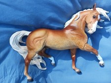 Statua cavallo palomino Breyer