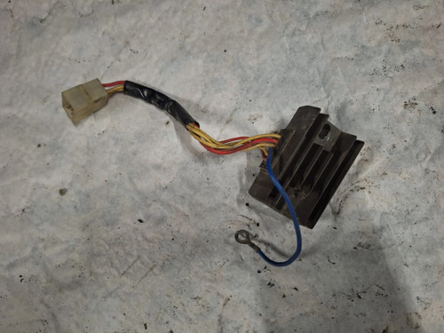 Regulateur aprilia 125 - regulateur,