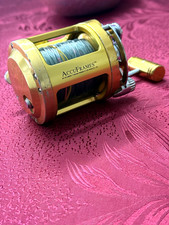 Penn Intl 12w/con cornice