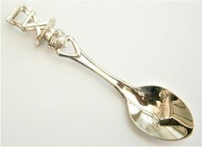 SG520) Vintage Directors Chair