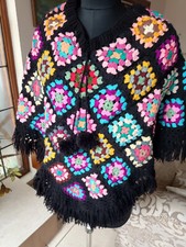 Poncho Granny Square fatto a