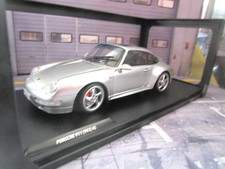 PORSCHE 911 - 993 Carrera 4S