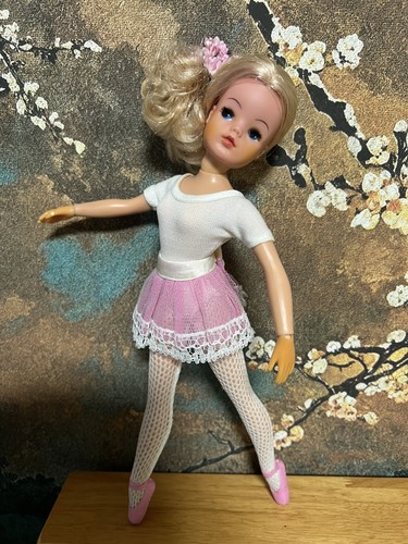 Ballerina attiva vintage