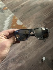 Oakley OO9135-3556 Jupiter quadrato polarizzato - venatura del legno/Tungsteno Prizm