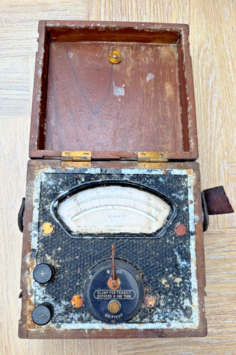 Antique vintage cased unipivot - antique,