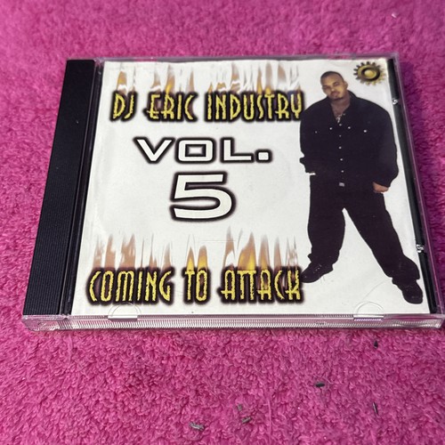 Eric coming to attack - coming,