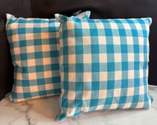 Set 2 cuscini a scacchi blu e bianchi