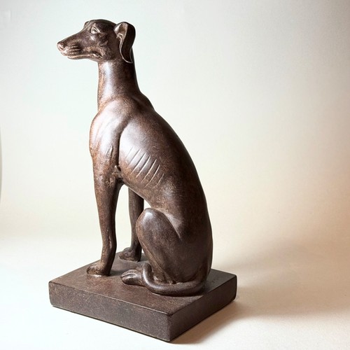 Fermalibri statua levriero