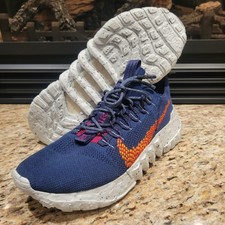 NUOVO Nike Space Hippie 01