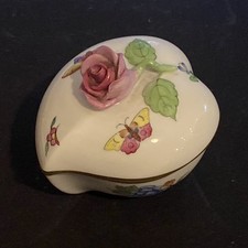 HEREND ROTHSCHILD Boite En Porcelaine Rose