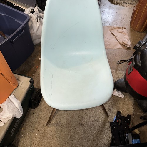 Eames molded plastic side - molded,