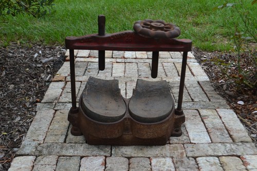 Antica pressa per suola scarpa