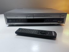 Sony SLV D100 Doppio Lettore/Registratore CD/Videocassette con Telecomando