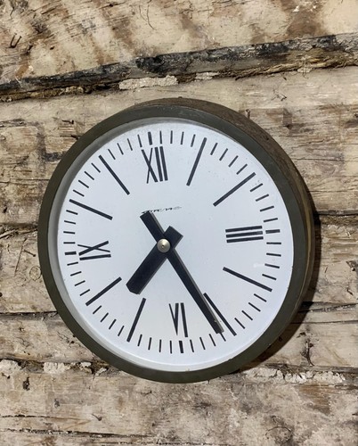 Orologio industriale sovietico