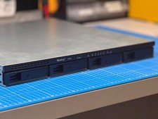 NAS Synology RS814 avec 4 HD