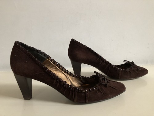 Scarpe corte tacco medio