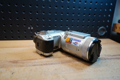 Sony cyber shot dsc - cyber-shot, dsc-f717