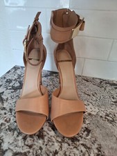 Sandali Marciano beige in