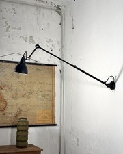 Lampada da parete Lampe Gras No 302, realizzata negli anni 90 dalla francese DCW