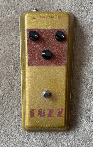 2023 wolf devices fuzz face - wolf,