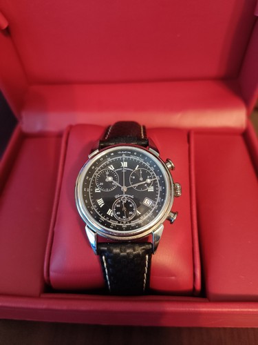 Orologio svizzero cronografo