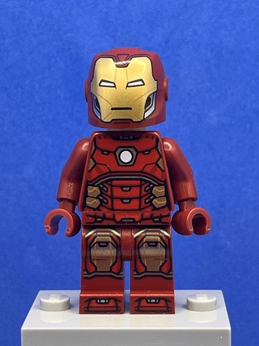 Iron man silver hexagon on - (silver,