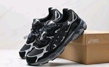 ASICS Gel‑NYC unisex dal 36 al 45, vari colori.