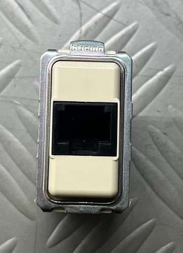 Bticino magic 5984 - magic, rj45