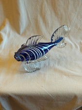 Statuina a forma di pesce