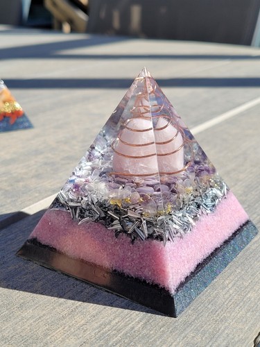Piramide orgonite - piramide,