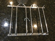 Portabicchieri da vino sotto