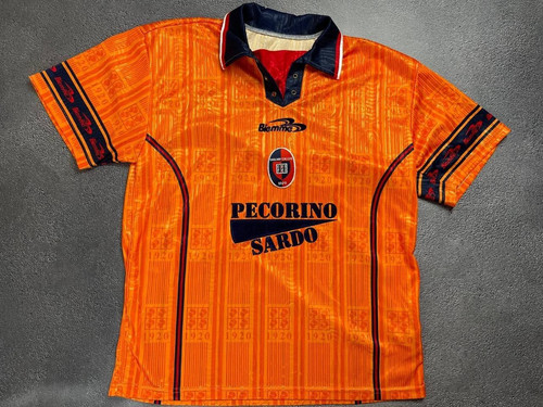 Cagliari calcio 1999 2000 - cagliari, 1999/2000