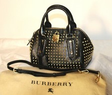 Borsa a mano donna Burberry vernice pelle di vitello nera con borchie