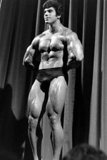 Lou Ferrigno performs onstage