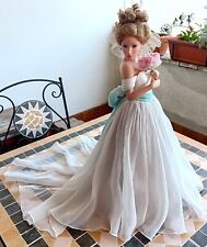 bambola da collezione in porcellana biscuit