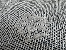 Copriletto matrimoniale con ricamo a mano fatto con uncinetto