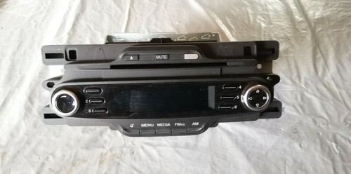 Autoradio più plancia grigio
