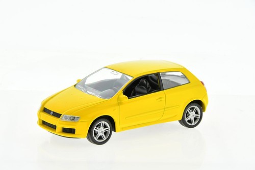 Fiat stilo giallo 43 - giallo, 1/43