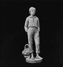 Photo LAKE COMO FISHER BOY