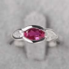 Anello donna tre pietre