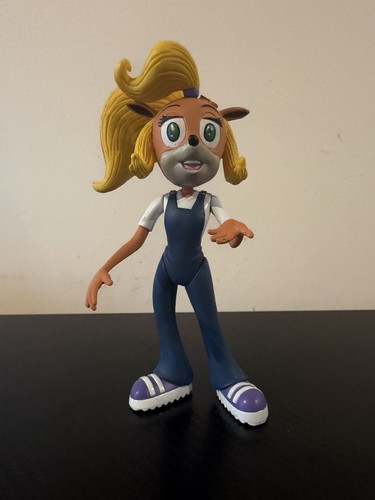 Rara action figure coco - figure,