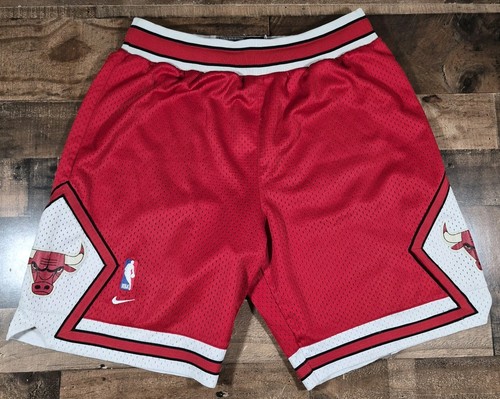 Pantaloncini basket vintage