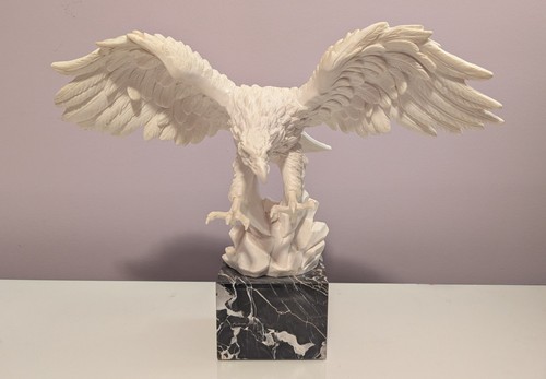 Italian flying eagle - flying,